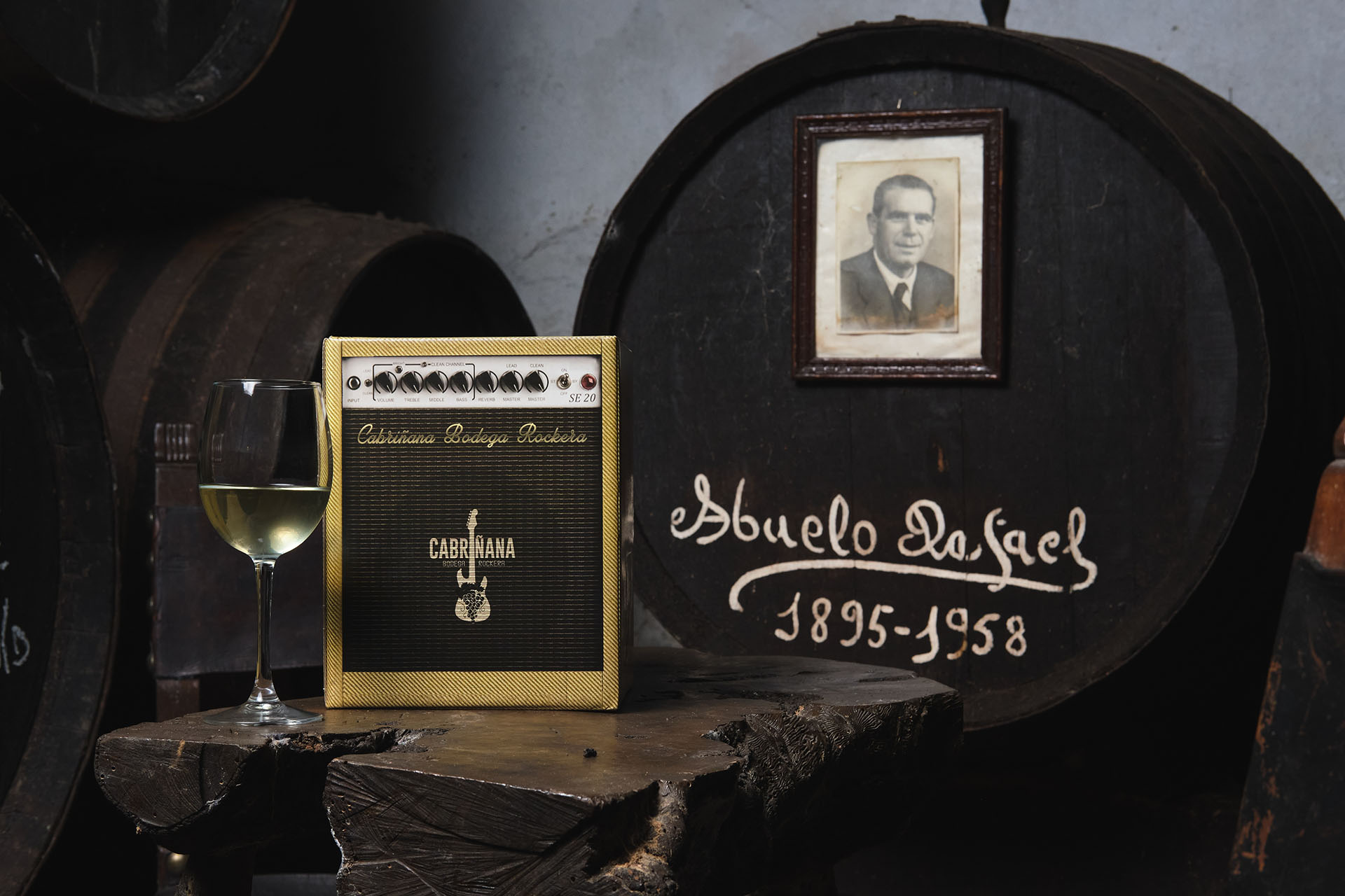Cabriñana-Bodega-Rockera-Montilla-Abuelo
